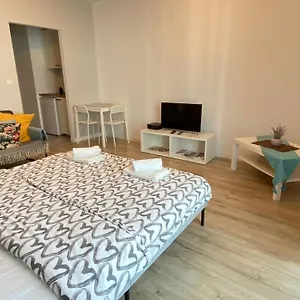 Marcina Kasprzaka 29c Апартаменты